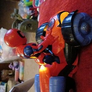 Spidey and His Amazing Glow Tech Techno-Racer